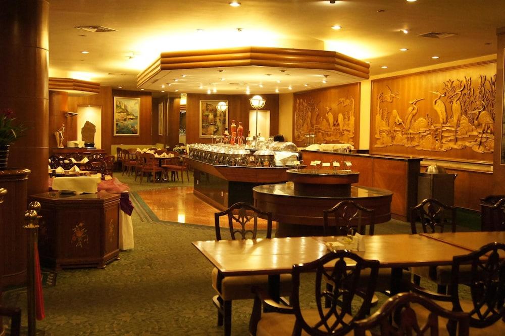Capital Hotel Пекин Екстериор снимка