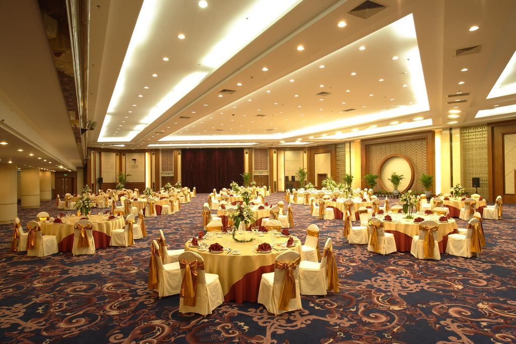 Capital Hotel Пекин Екстериор снимка